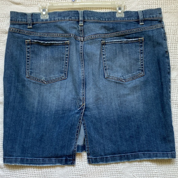 Jean mini skirt 💫 - Picture 4 of 10